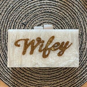 Elegant White and Gold Clutch